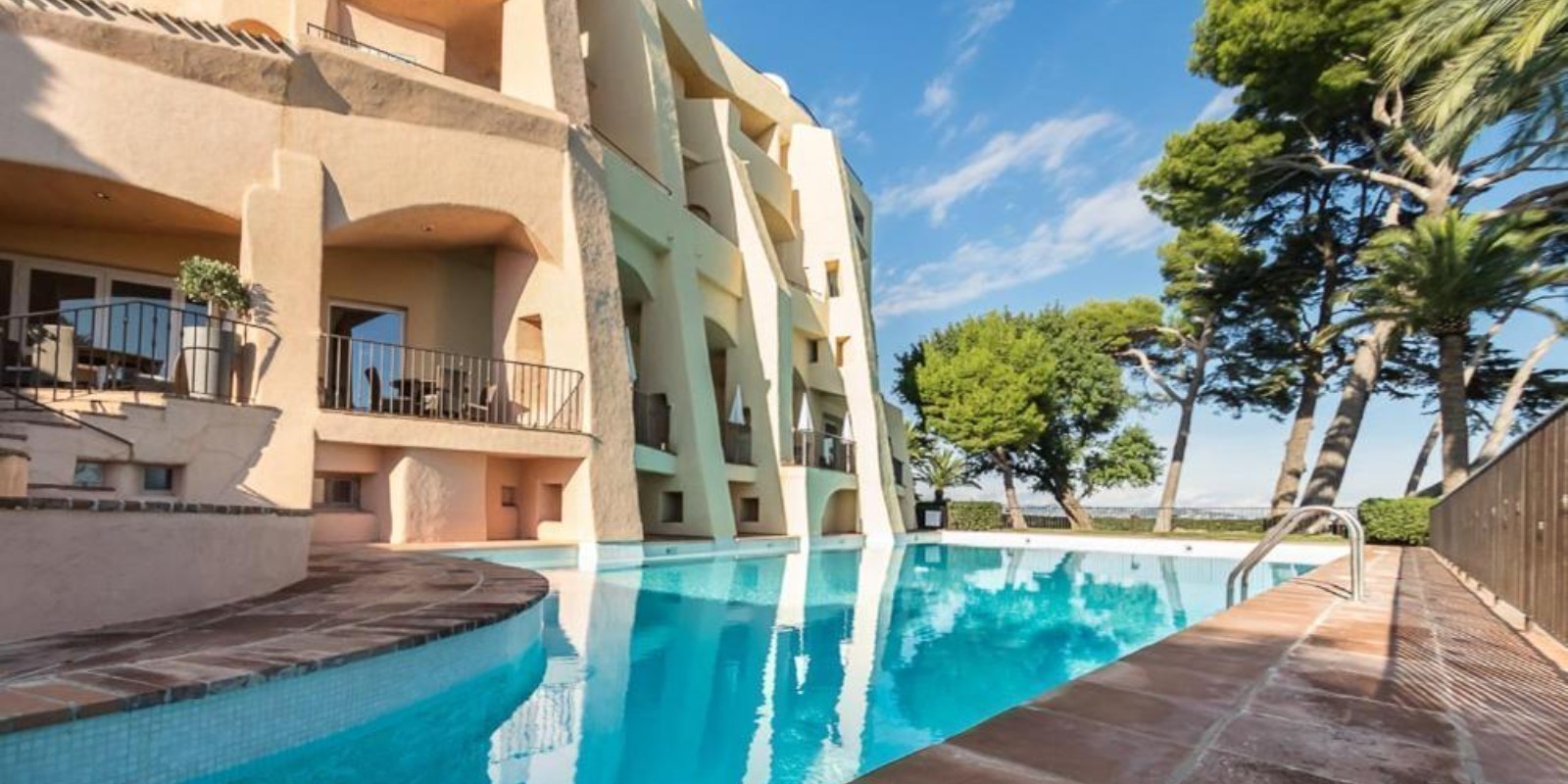 PORT LA GALÉRE | FRANCE